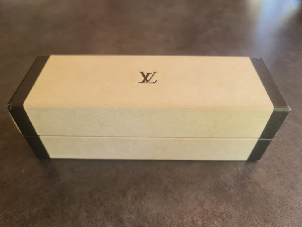 Stylo plume Cargo Louis Vuitton. Cuir d'alligator. Marron.