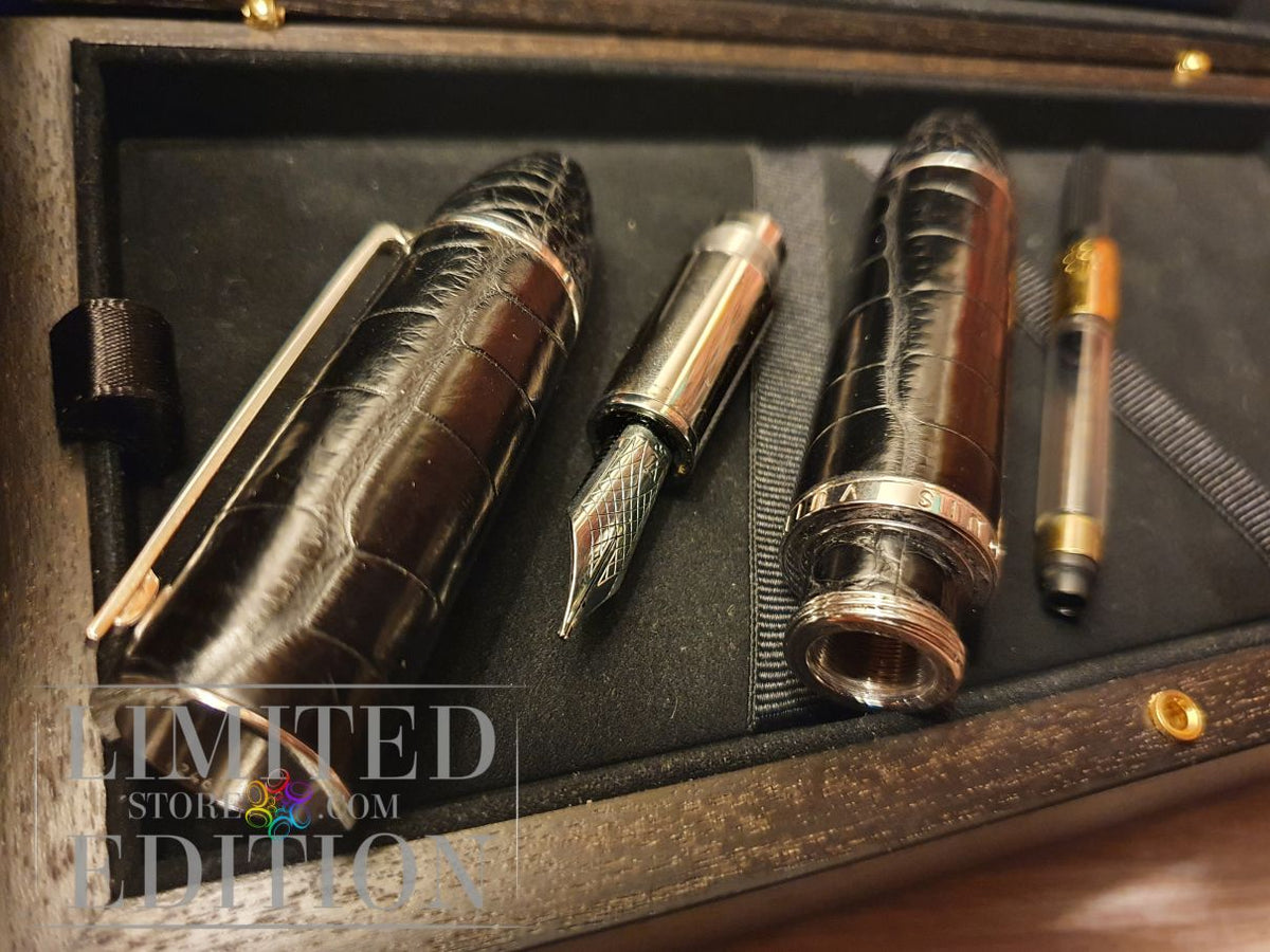 Stylo plume Cargo Luxe noir- Louis Vuitton