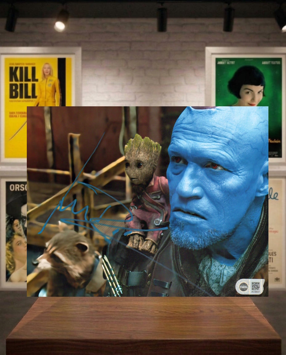 Autographe de Michael Rooker sur photo Yondu Les Gardiens de la Galaxie.  Marvel Avengers