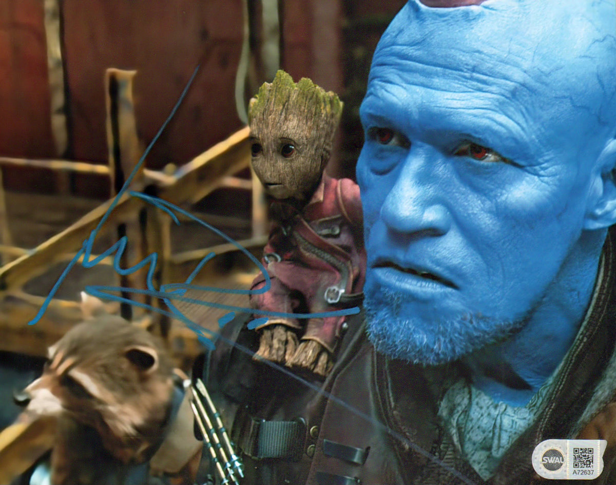Autographe de Michael Rooker sur photo Yondu Les Gardiens de la Galaxie.  Marvel Avengers