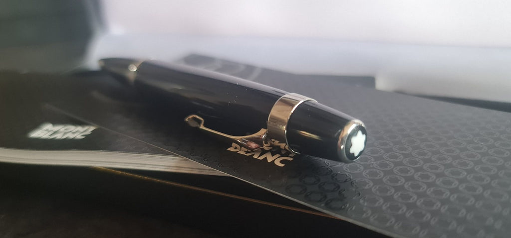 Stylo bille Montblanc Bohème avec coffret et certificat