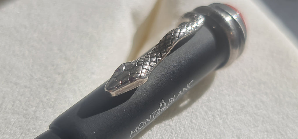 Stylo plume Montblanc LE 1906 Heritage Rouge et Noir serpent