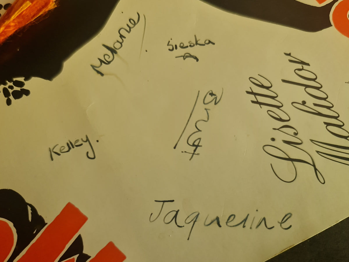 Programme de 1976 du Moulin Rouge avec autographes