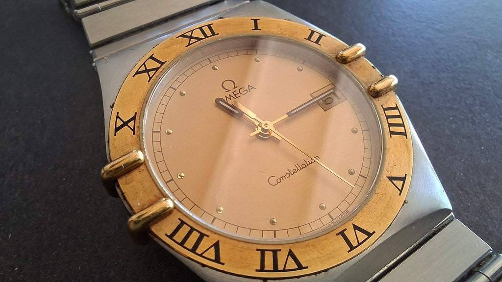 Omega Constellation Or et Acier ref 3961070