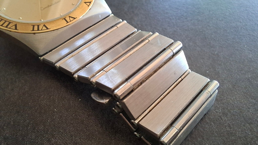 Omega Constellation Or et Acier ref 3961070