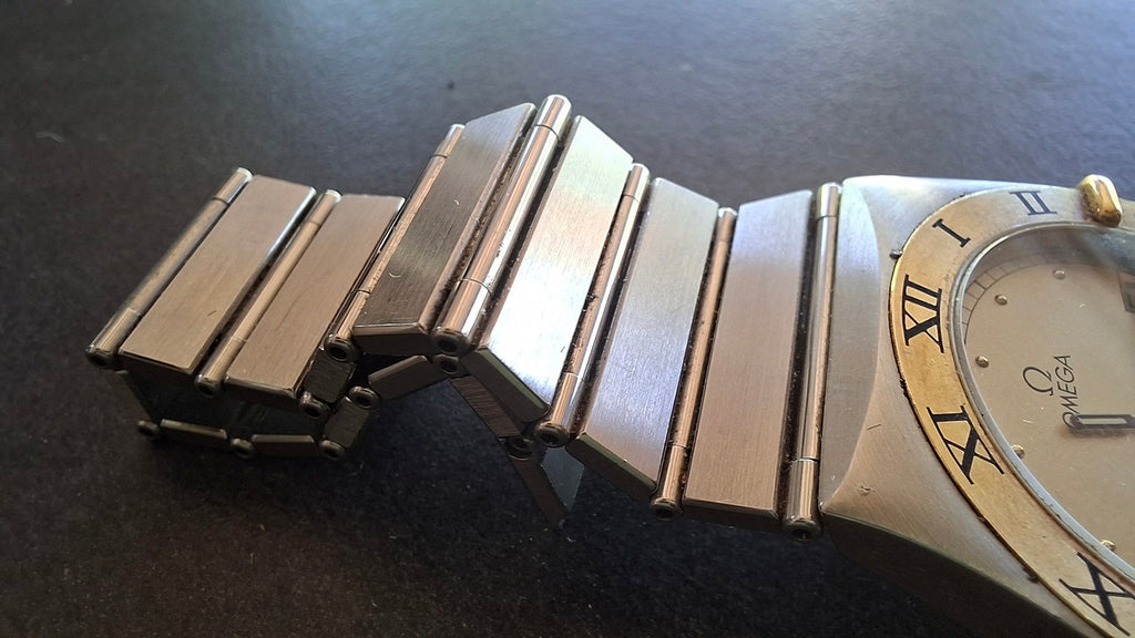 Omega Constellation Or et Acier ref 3961070
