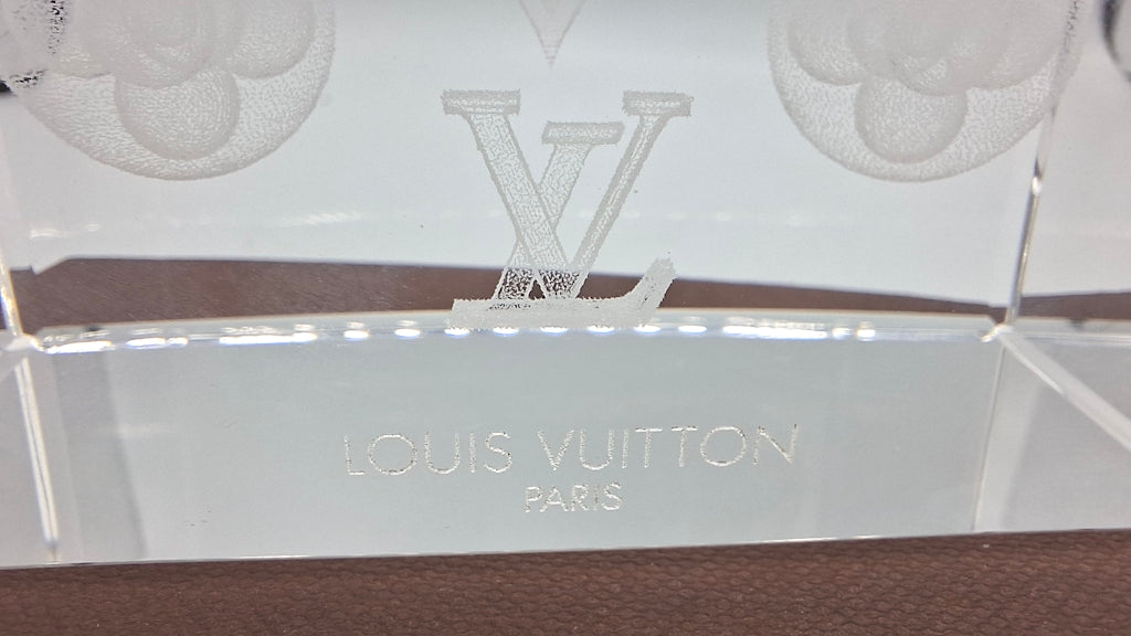 Presse-papier VIP cristal Louis Vuitton avec sa boite