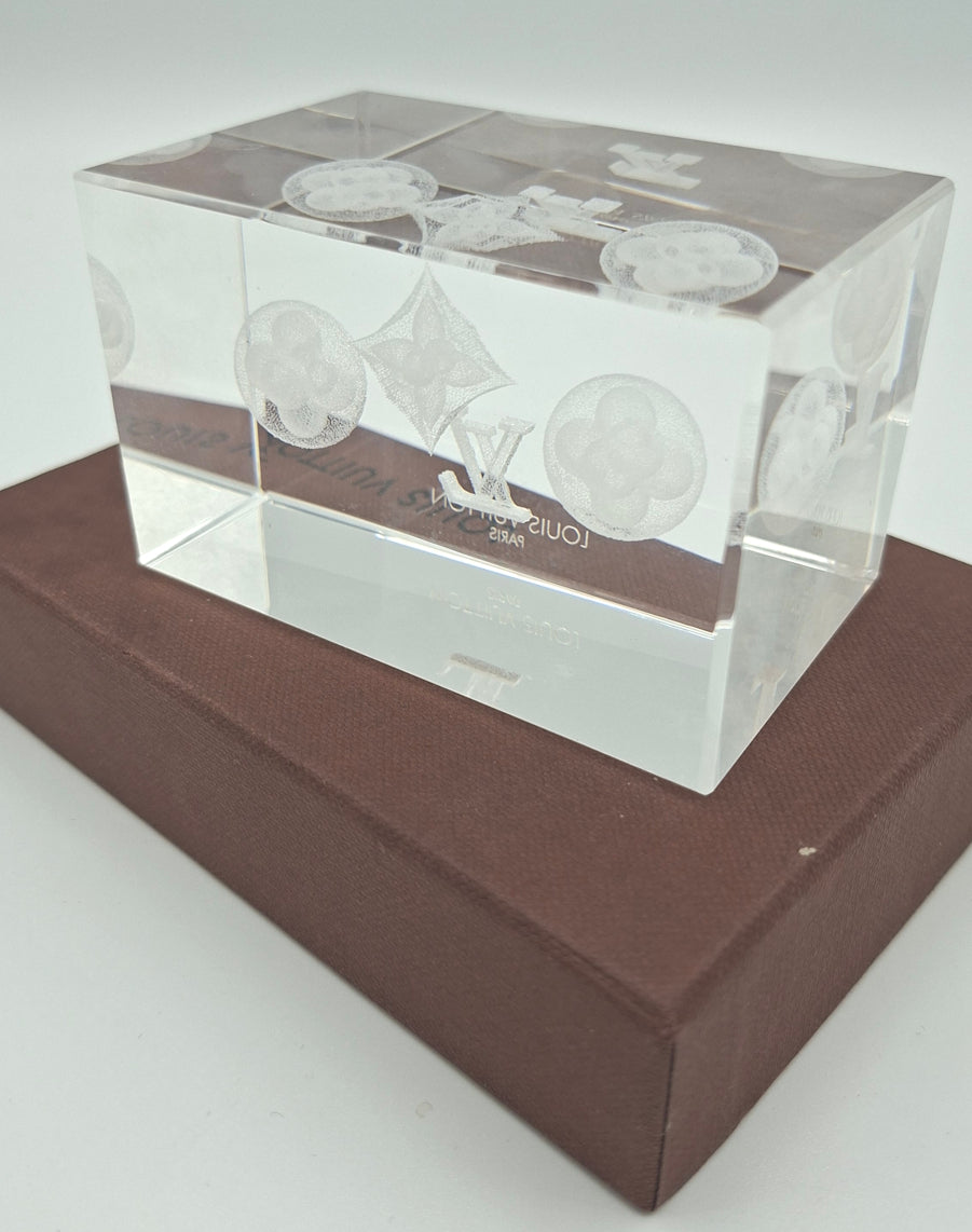 Presse-papier VIP cristal Louis Vuitton avec sa boite