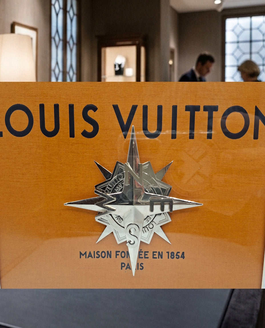 Exceptionnel ! Prototype de Rose des vents de la maison Louis Vuitton