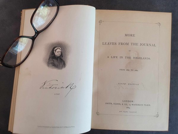 Reine Victoria livre autographé 1887
