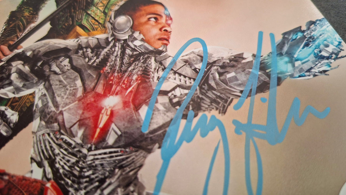 Poster Justice League avec autographe de Ray Fisher - DC COMICS - JSA