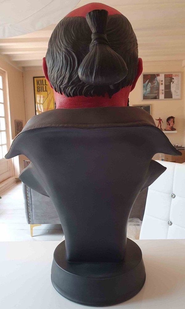 HellBoy buste signé par Ron Perlman