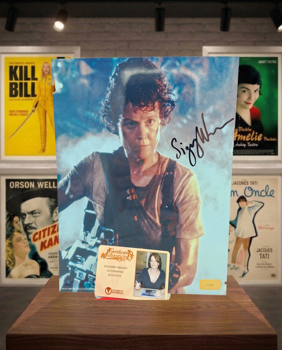 Photo ALIEN signée par Sigourney Weaver, avec COA