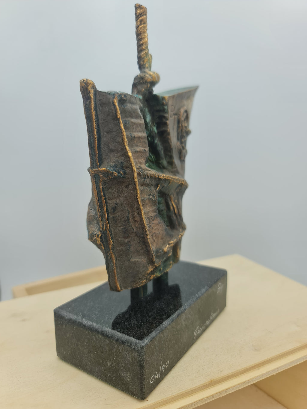 Bronze Solidarieta du sculpteur Antonio Giancaterino 64/90