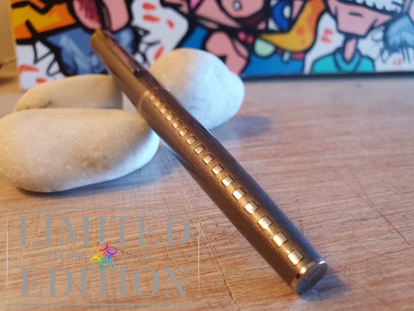 Stylo plume Jet Line Louis Vuitton