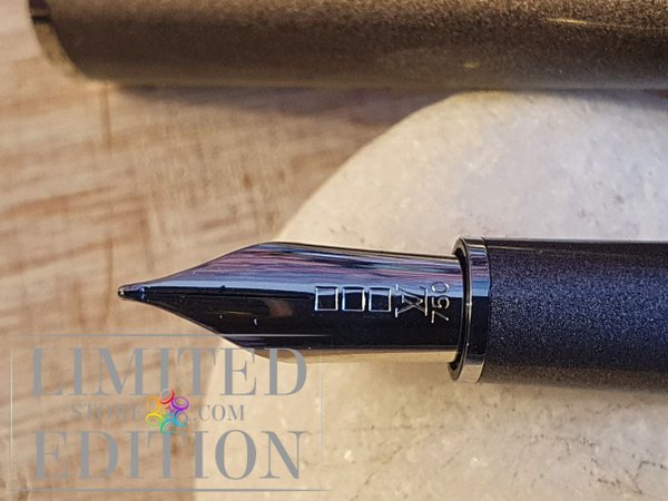 Stylo plume Jet Line Louis Vuitton