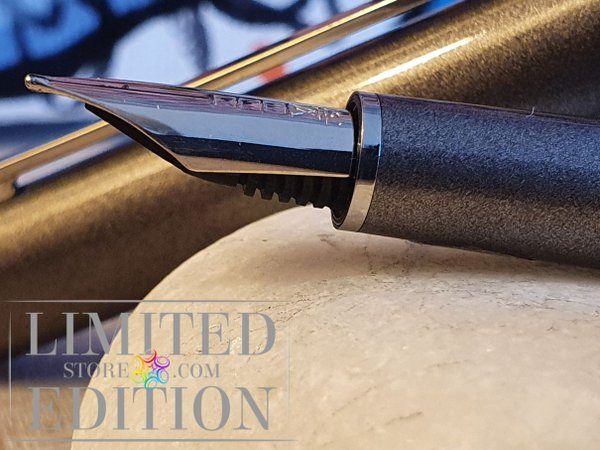 Stylo plume Jet Line Louis Vuitton