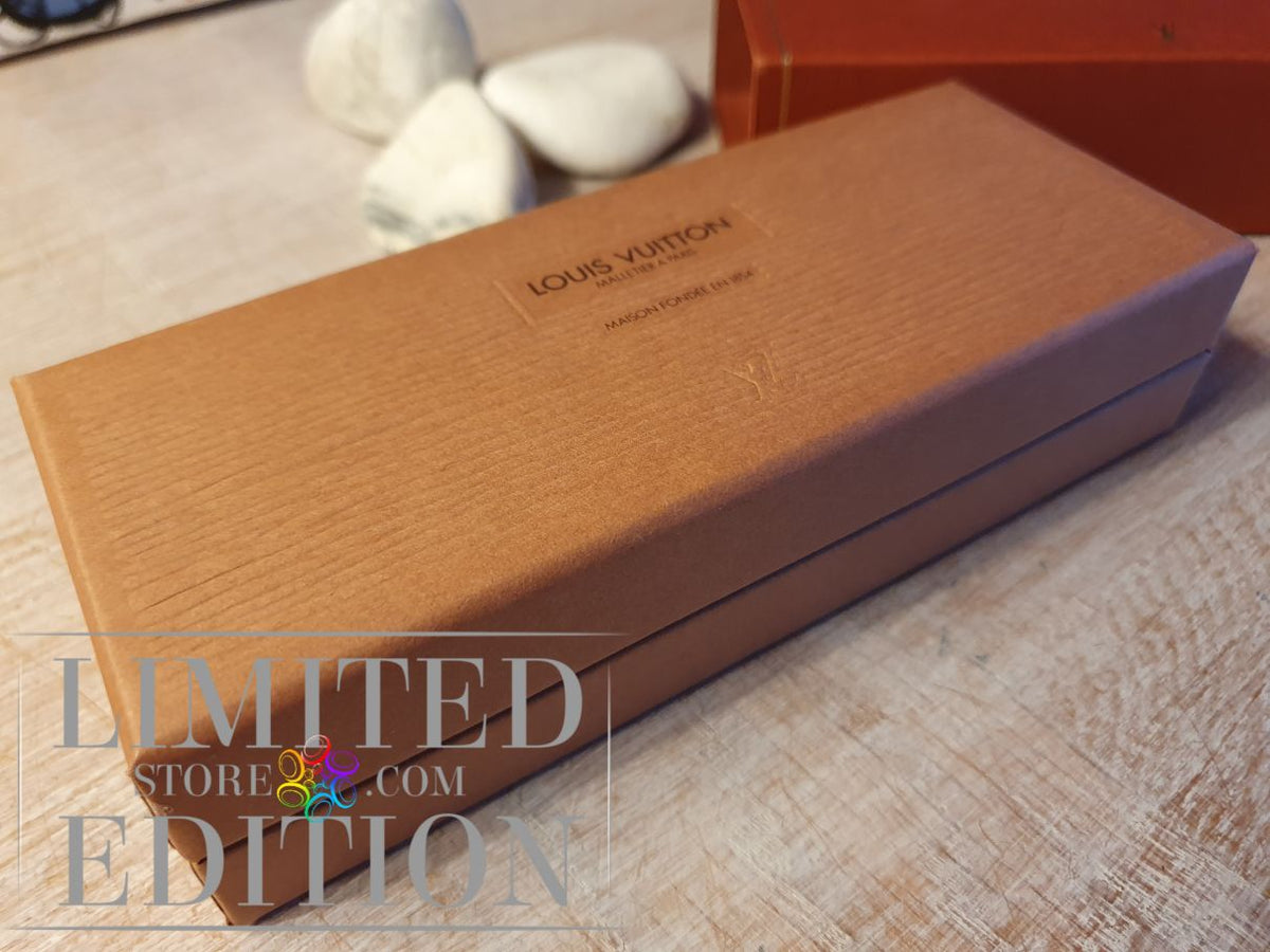 Stylo gris pour agenda Louis Vuitton