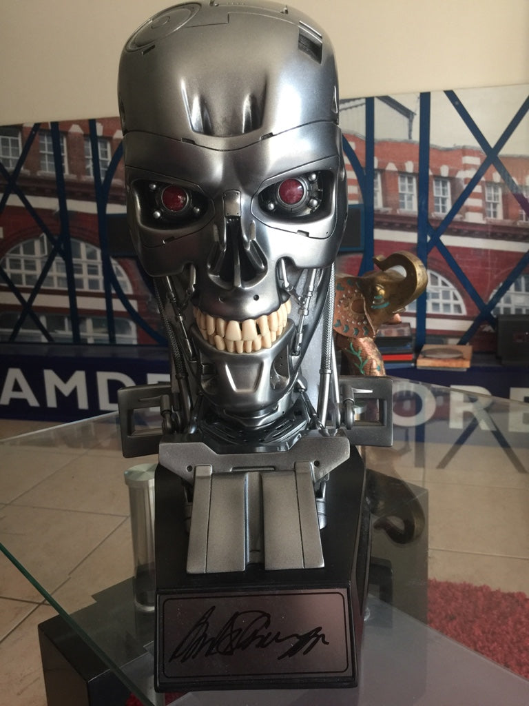 Buste Terminator T-800 signé par Arnold Schwarzenegger
