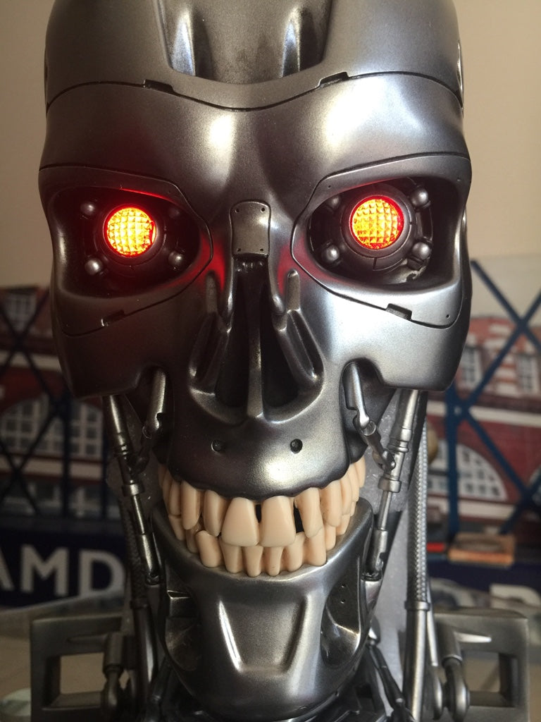 Buste Terminator T-800 signé par Arnold Schwarzenegger