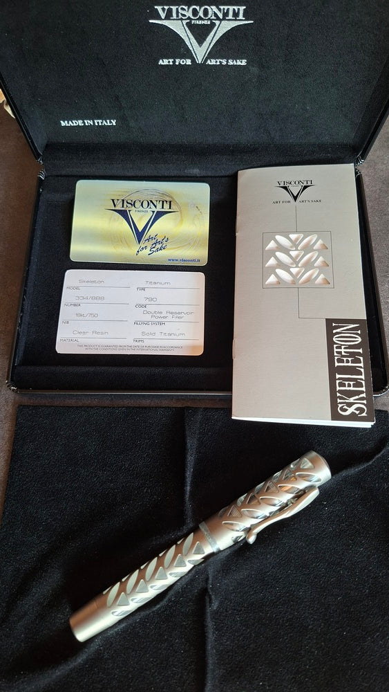 Stylo plume Visconti Skeleton Titanium Edition limitée 888