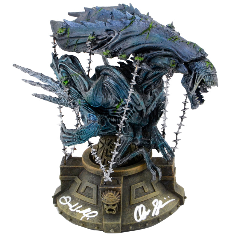 Alien Captive Queen 2 autographes