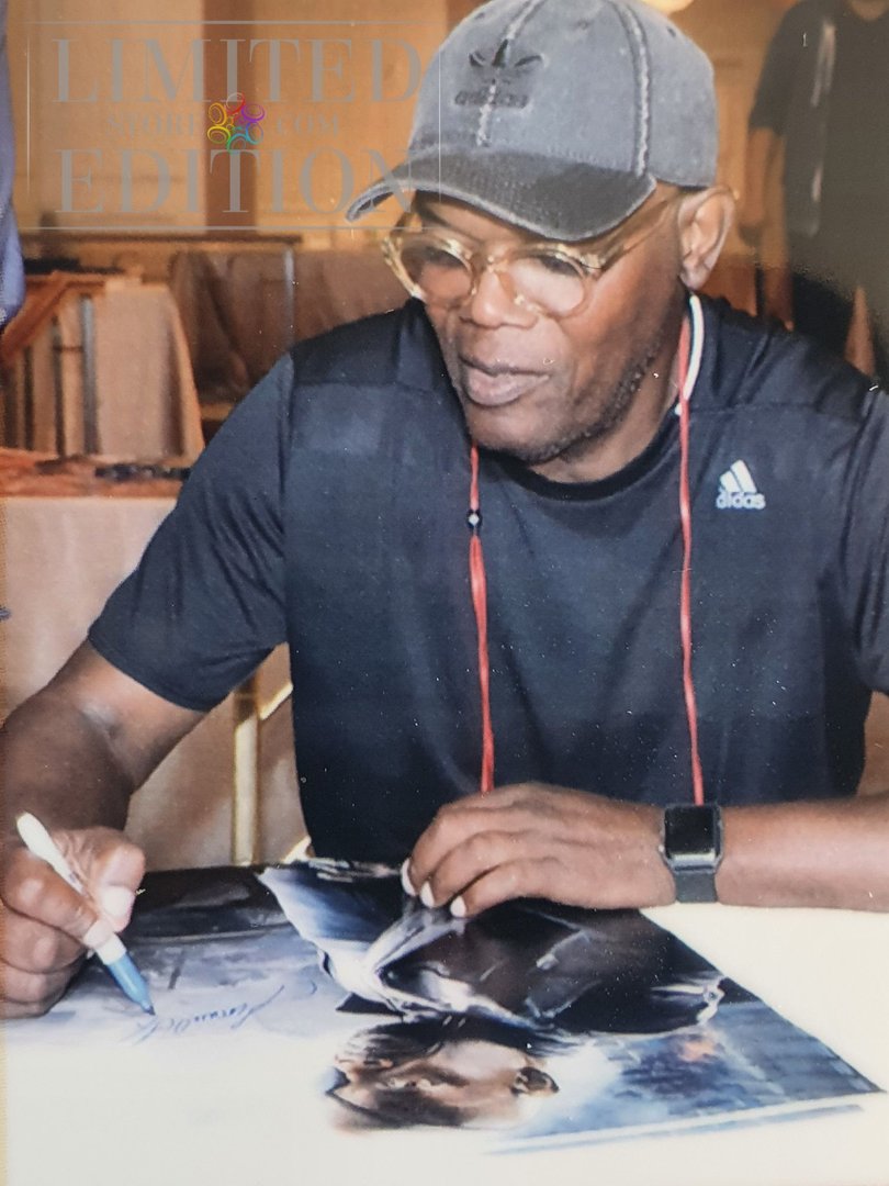 Signature Samuel L. Jackson sur photo 40x50 Nick Fury Avengers
