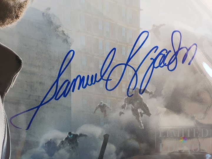 Signature Samuel L. Jackson sur photo 40x50 Nick Fury Avengers