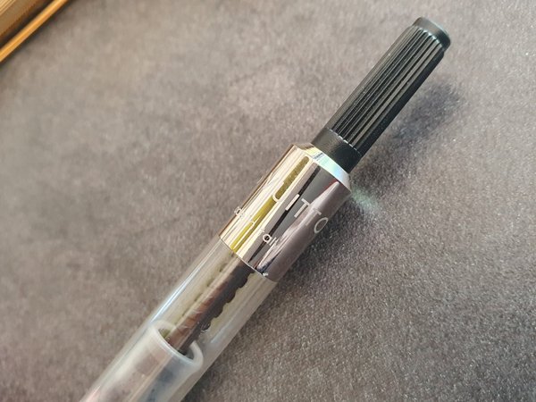 Stylo plume Spirit Or - Louis Vuitton