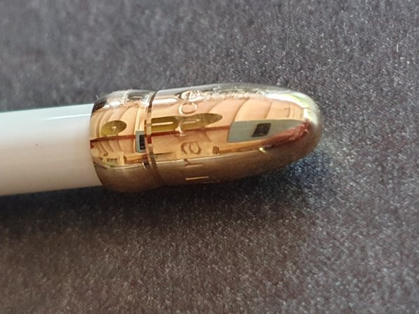 Stylo blanc pour agenda Louis Vuitton