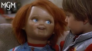 Chucky, couteau signé par l'acteur dans la poupée !