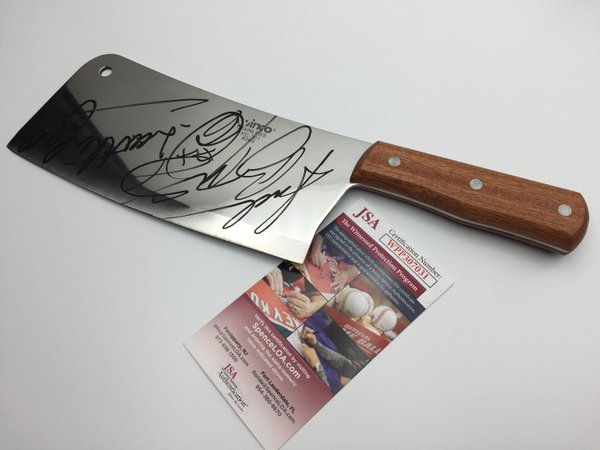 The Texas Chainsaw Massacre signed kitchen chopper with COA