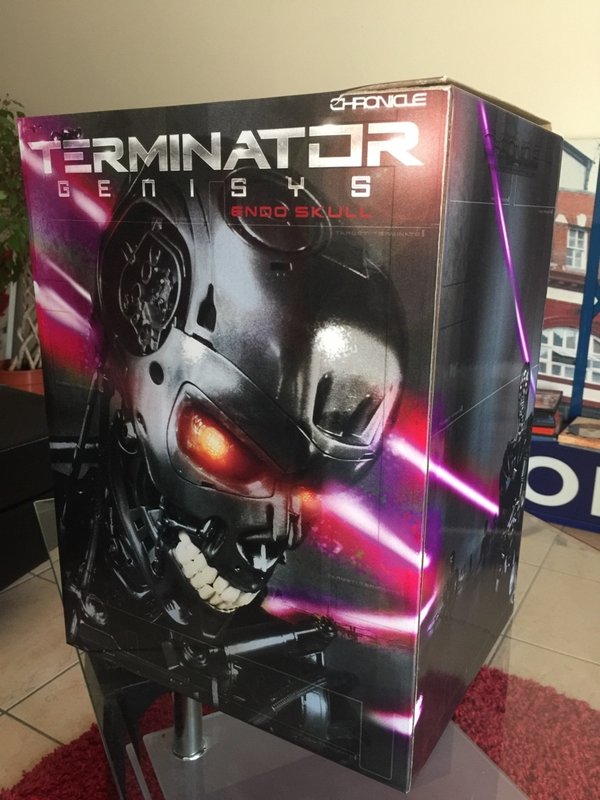 Terminator T-800 signed by Arnold Schwarzenegger with photo proof and COA
