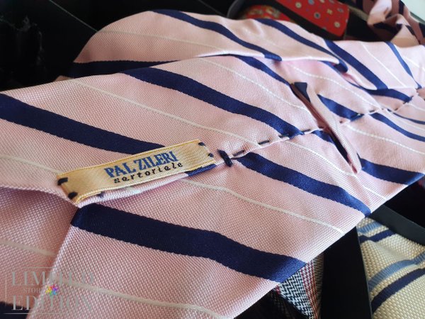 23 cravates Yves Saint-Laurent, Burberry's, Cerruti, Hugo Boss...